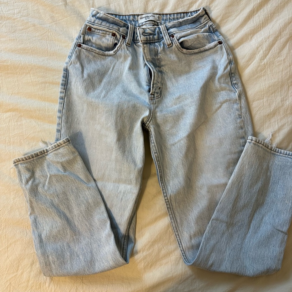Abercrombie 90’s Straight Jeans
